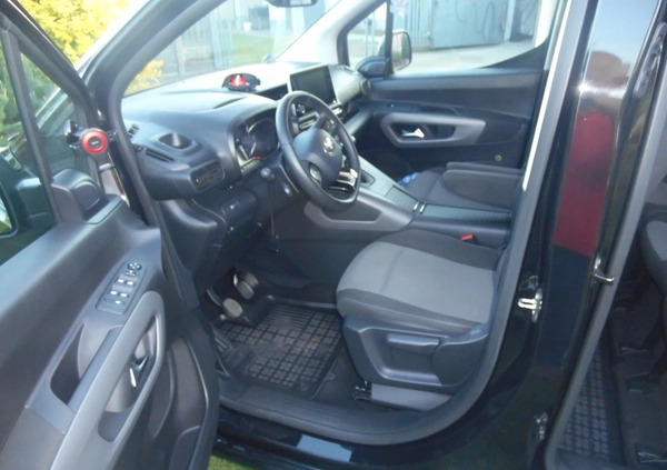 Toyota Proace City Verso cena 86000 przebieg: 90000, rok produkcji 2021 z Dobiegniew małe 106